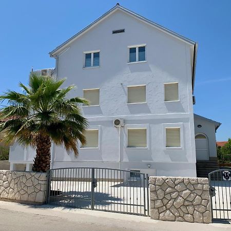 Apartments Janko Pakoštane Εξωτερικό φωτογραφία