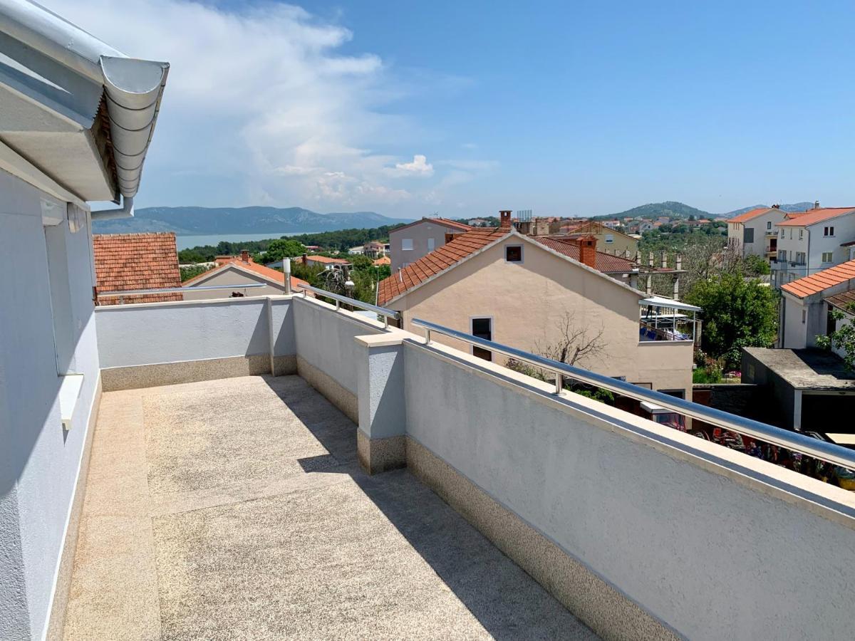 Apartments Janko Pakoštane Εξωτερικό φωτογραφία